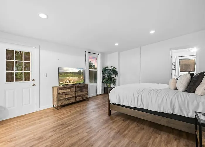 Bentwood Oasis In Austin House
