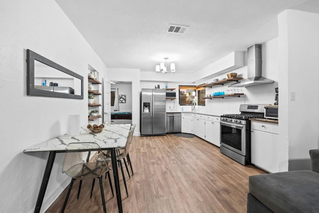 Bentwood Oasis In House