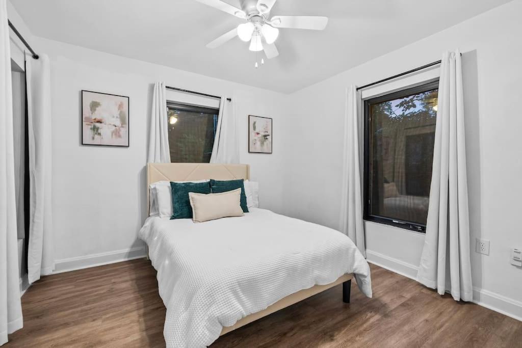 Bentwood Oasis In House Austin